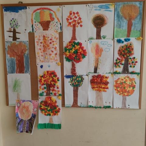 Z życia świetlicy- konkurs " Jesienne drzewo"